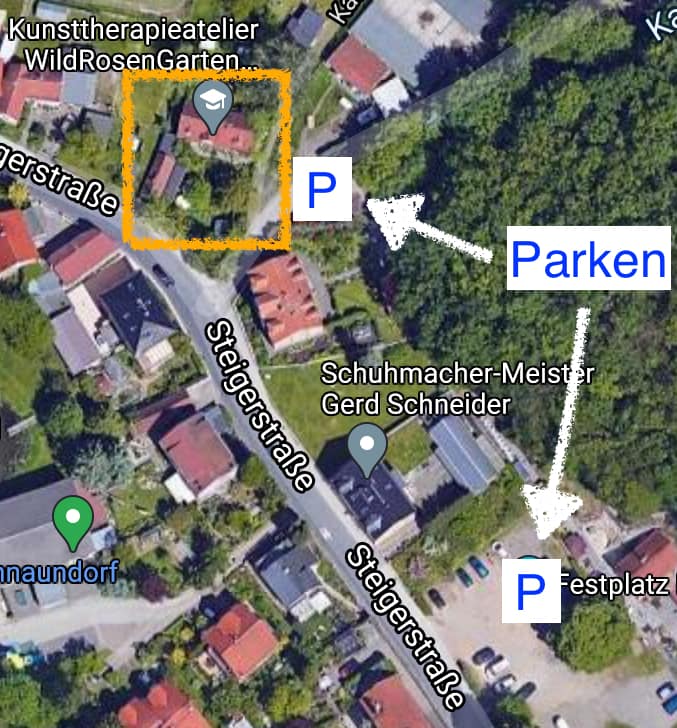 Parken am Kunsttherapieatelier Wildrosengarten